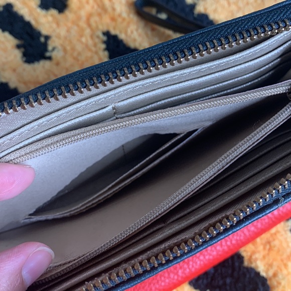 Fossil leather wallet bundle -PLEASE READ DESCRIPTION - Picture 11 of 11